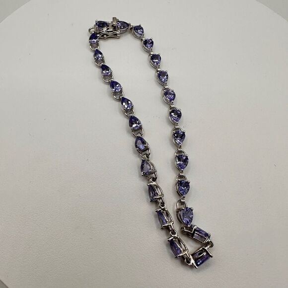 ESTATE PIECE! Genuine tanzanite, sterling silver stamped tennis bracelet! - Picture 7 of 7
